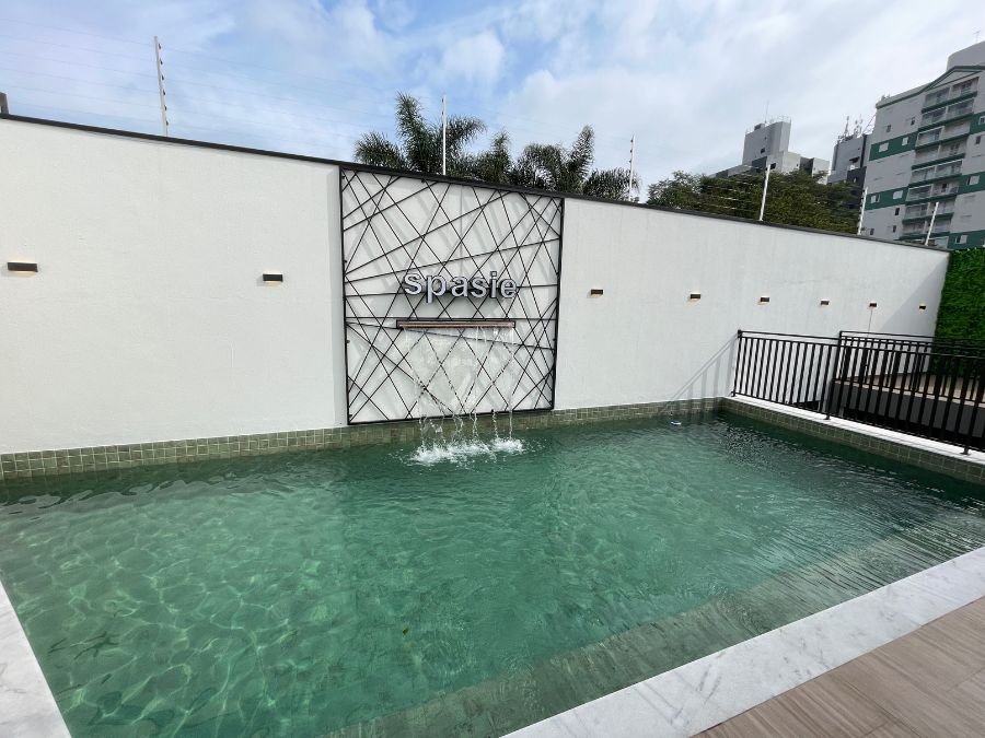 Piscina aquecida com deck Spasie Festas e eventos